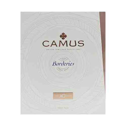 Коньяк camus 0.7 цена. Коньяк Camus Borderies XO 0.7. Коньяк Camus XO Borderies 25 years old 40% 0,7 л. Camus VSOP Borderies 0.7 в коробке. Камю Бордери Хо.