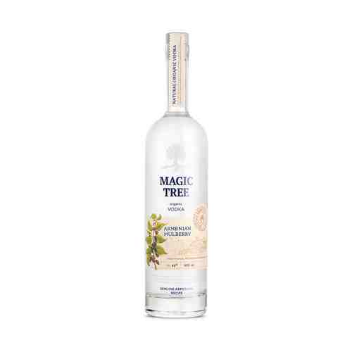 Водка Magic Tree Тутовая 42% 0,5 л